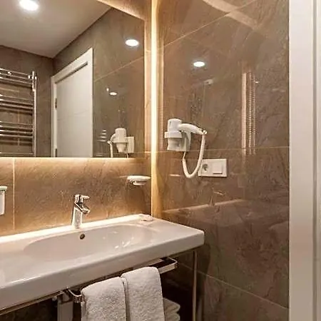 Lilium Luxure Taksim Hotel 2*