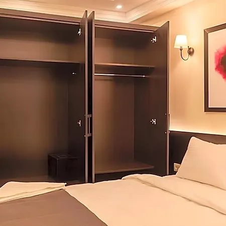 Lilium Luxure Taksim Hotel 2*